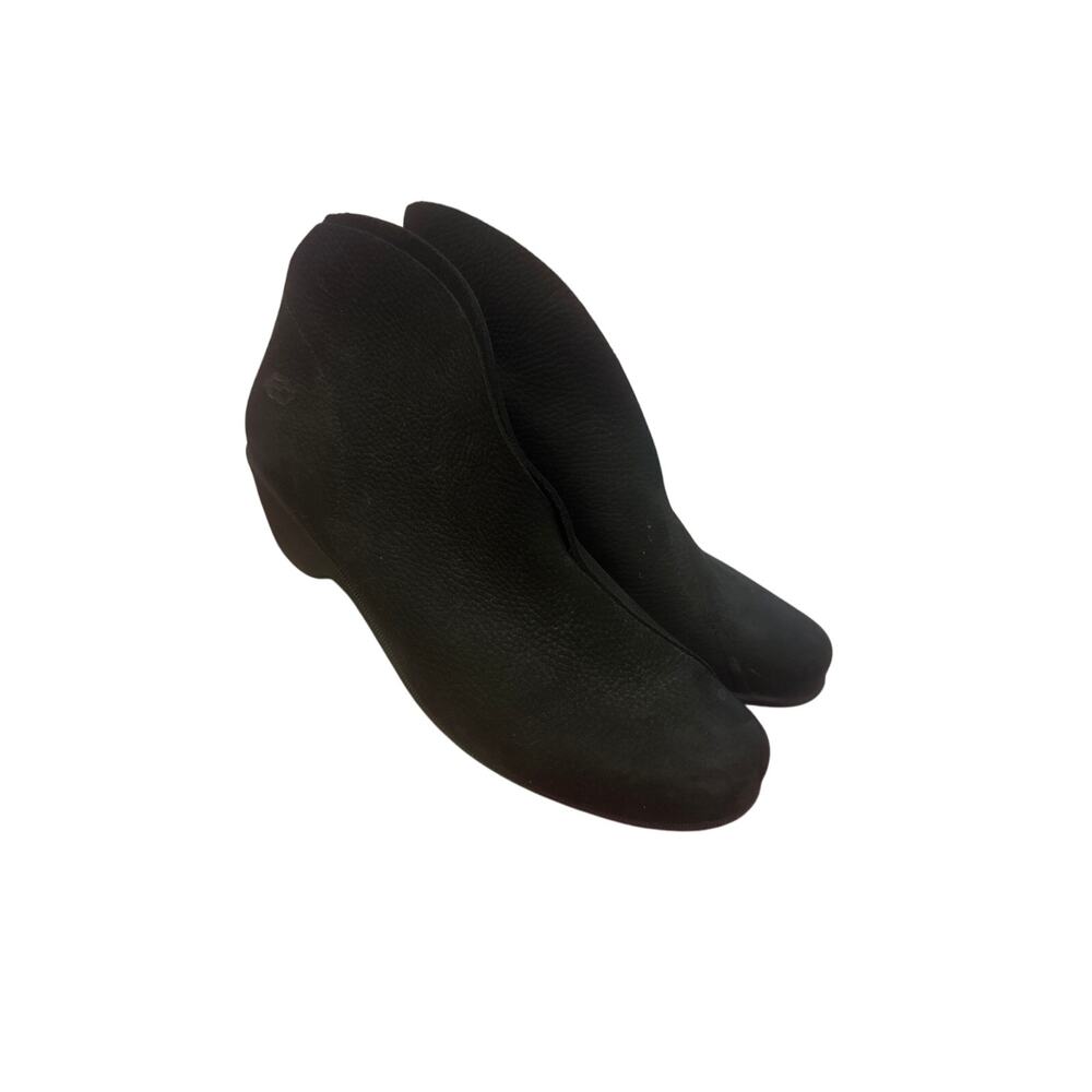 Women's Black Winter Boots